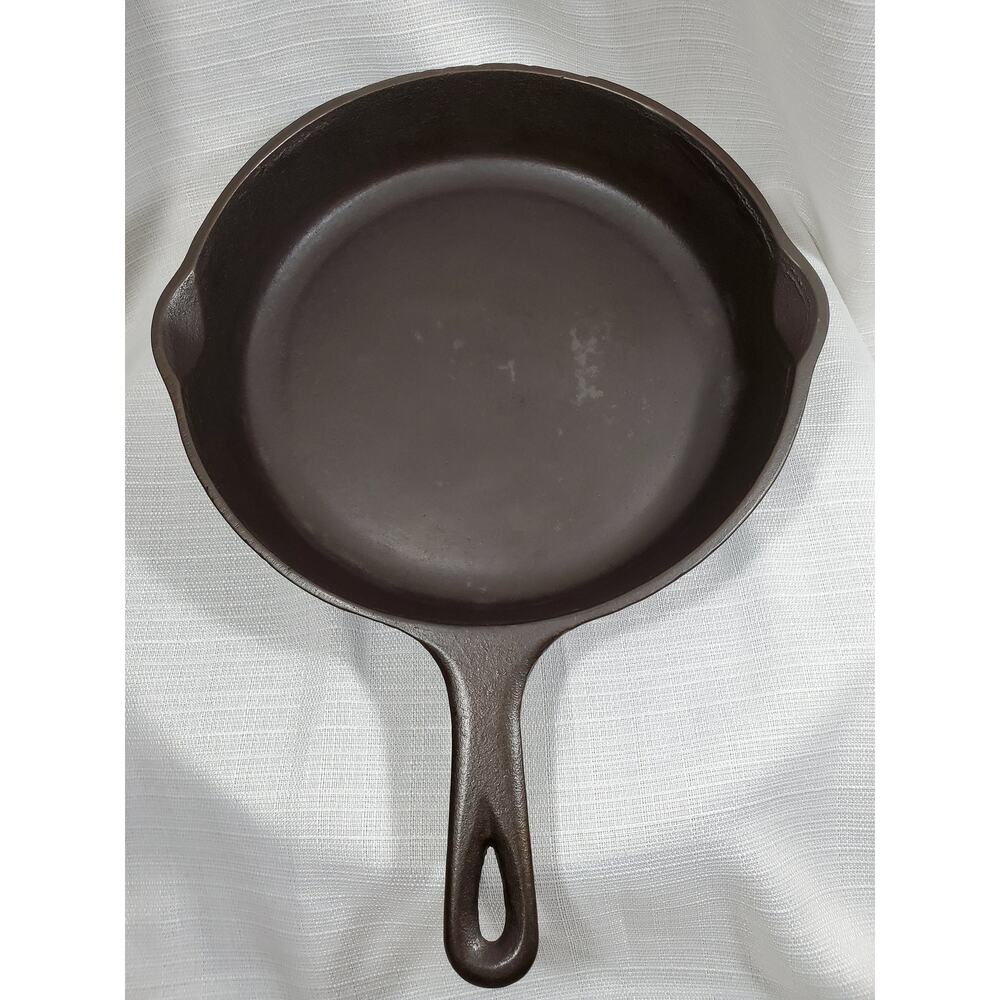 Vintage Unmarked #8 Cast Iron Mystery Skillet - Potential Wagner/Griswold?